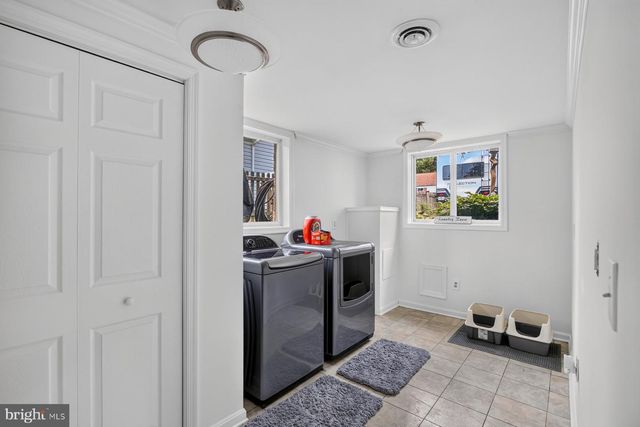 40 JOHNSON RD, Pasadena, MD 21122
