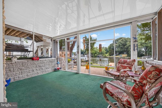 40 JOHNSON RD, Pasadena, MD 21122