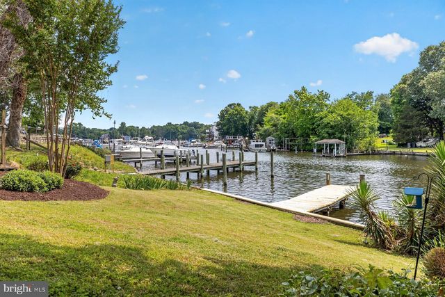 40 JOHNSON RD, Pasadena, MD 21122