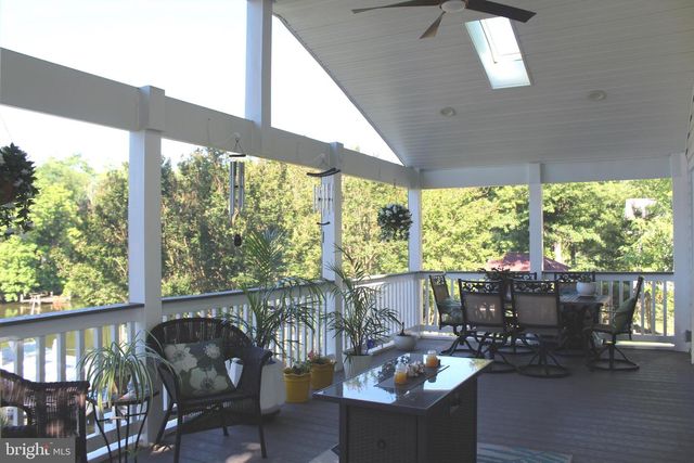 40 JOHNSON RD, Pasadena, MD 21122