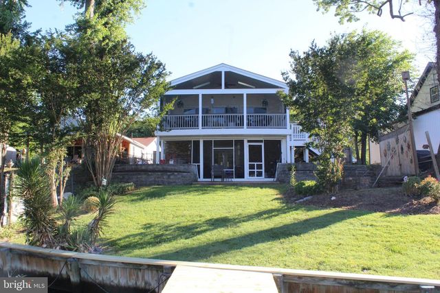 40 JOHNSON RD, Pasadena, MD 21122