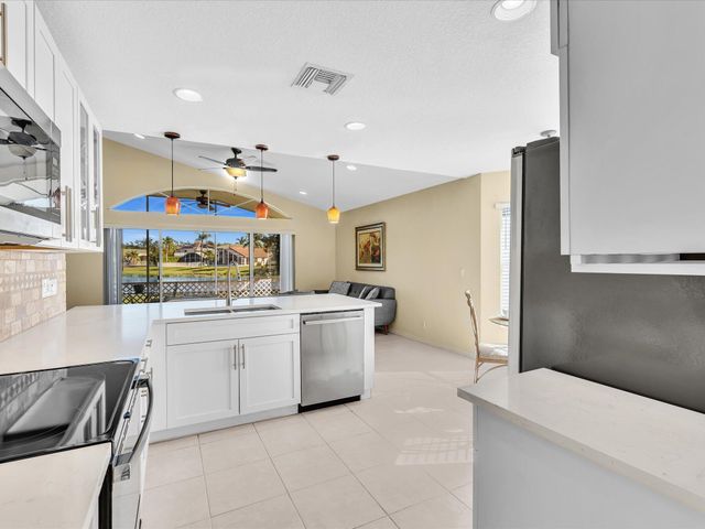 4194 Bluff Harbor Way, Wellington, FL 33449