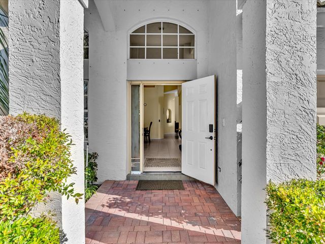 4194 Bluff Harbor Way, Wellington, FL 33449