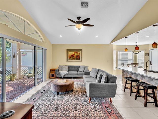 4194 Bluff Harbor Way, Wellington, FL 33449