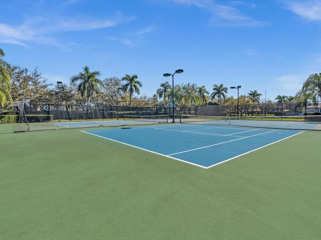 4194 Bluff Harbor Way, Wellington, FL 33449