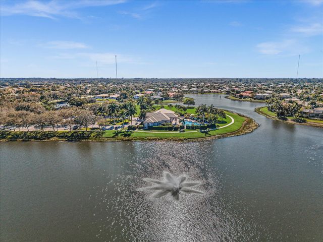4194 Bluff Harbor Way, Wellington, FL 33449