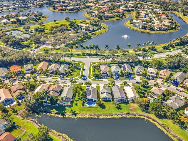 4194 Bluff Harbor Way, Wellington, FL 33449