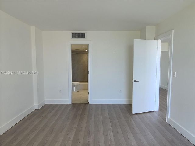 3625 N Country Club Dr 2408, Aventura, FL 33180