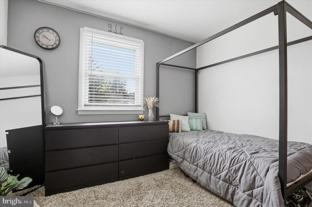 615 MEADOWBROOK RD, East Norriton, PA 19401