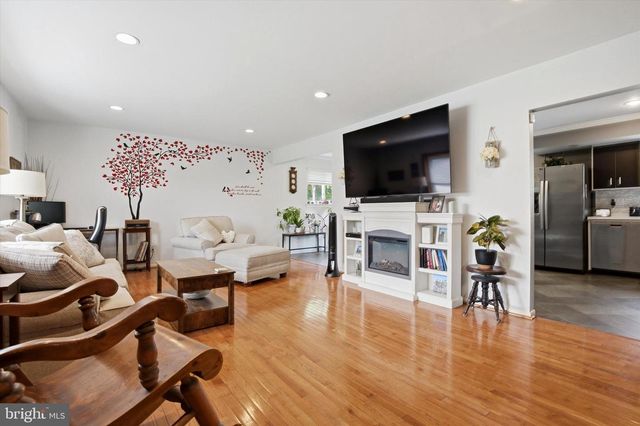 615 MEADOWBROOK RD, East Norriton, PA 19401