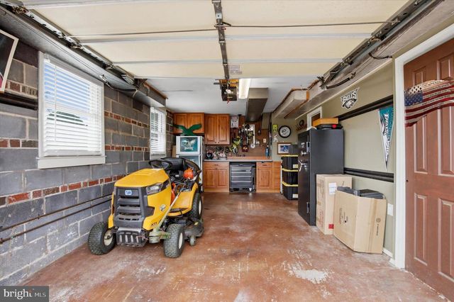 615 MEADOWBROOK RD, East Norriton, PA 19401