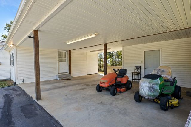 6204 Highway 230, Lyles, TN 37098