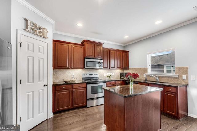 3039 Liberty Way, Atlanta, GA 30318