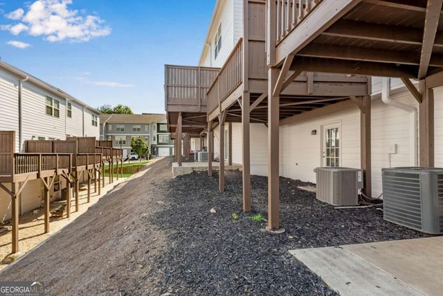 3039 Liberty Way, Atlanta, GA 30318