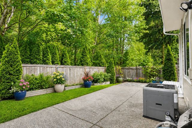 17120 114th Lane SE, Renton, WA 98055