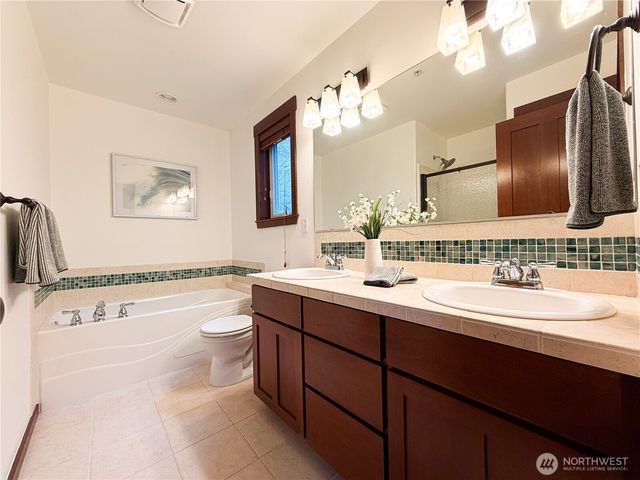 17120 114th Lane SE, Renton, WA 98055