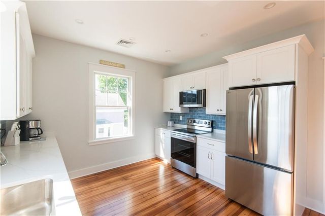 34 Harrison Avenue, Newport, RI 02840