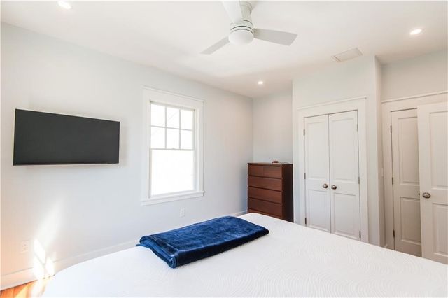 34 Harrison Avenue, Newport, RI 02840