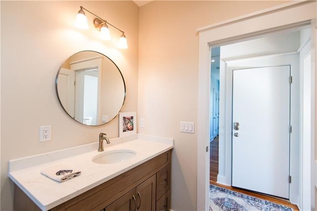 34 Harrison Avenue, Newport, RI 02840