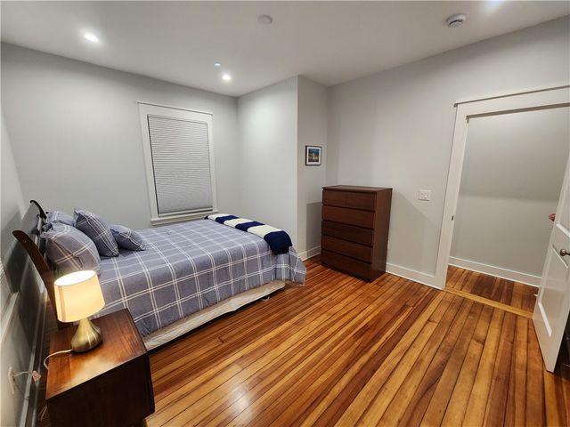 34 Harrison Avenue, Newport, RI 02840