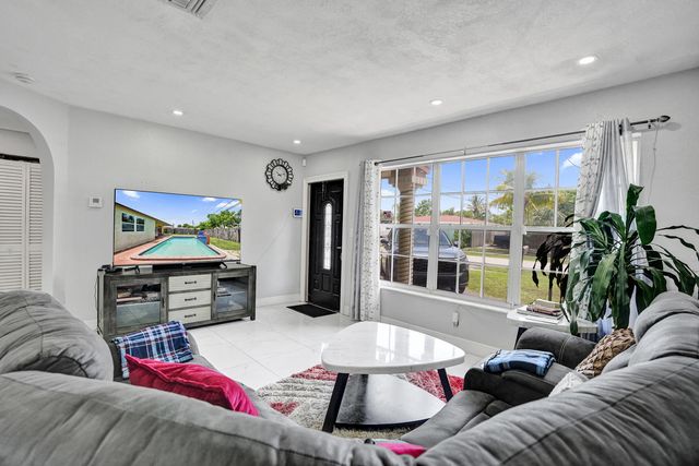 151 NW 21st Street, Pompano Beach, FL 33060