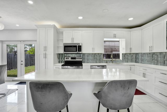 151 NW 21st Street, Pompano Beach, FL 33060