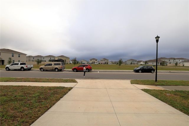 2803 LOTUS FLOWER TRAIL, Wesley Chapel, FL 33543