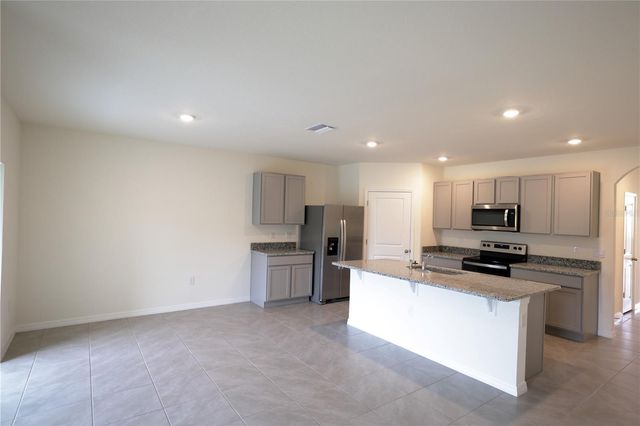 2803 LOTUS FLOWER TRAIL, Wesley Chapel, FL 33543