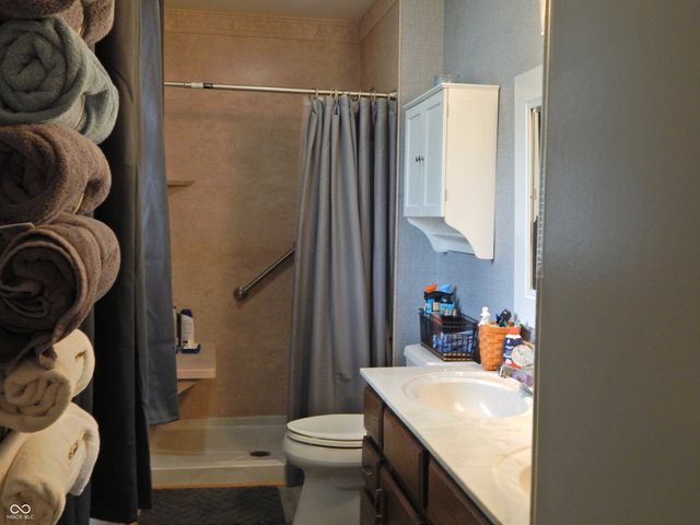 7642 Maxwelton Street, Mooresville, IN 46158