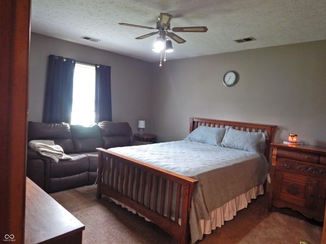 7642 Maxwelton Street, Mooresville, IN 46158
