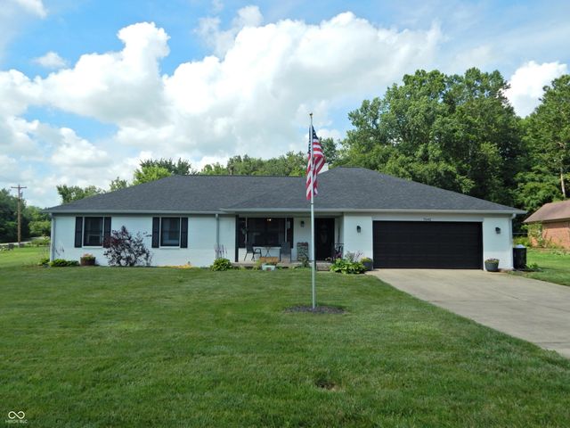 7642 Maxwelton Street, Mooresville, IN 46158