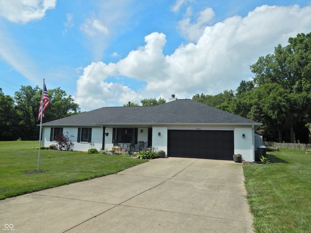 7642 Maxwelton Street, Mooresville, IN 46158