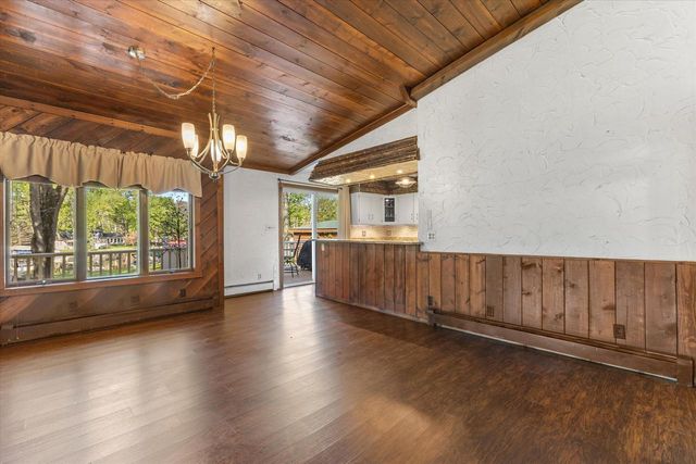 S108W34703 Jacks Bay ROAD, Mukwonago, WI 53149