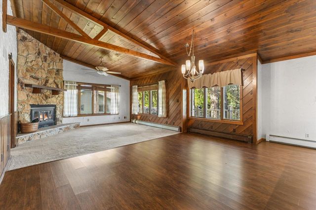 S108W34703 Jacks Bay ROAD, Mukwonago, WI 53149