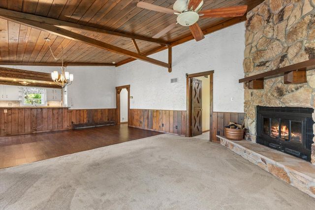 S108W34703 Jacks Bay ROAD, Mukwonago, WI 53149