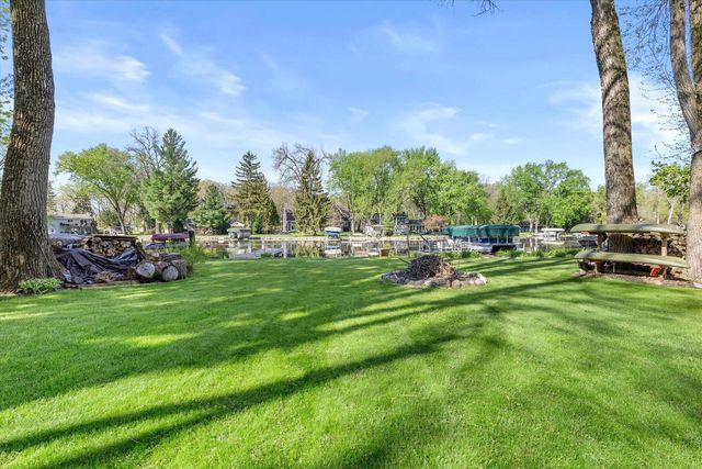 S108W34703 Jacks Bay ROAD, Mukwonago, WI 53149