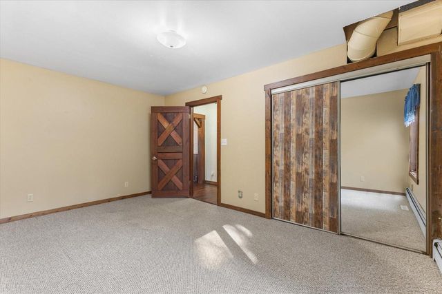 S108W34703 Jacks Bay ROAD, Mukwonago, WI 53149