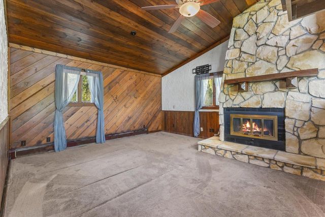 S108W34703 Jacks Bay ROAD, Mukwonago, WI 53149