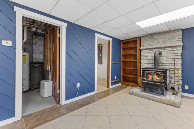 S108W34703 Jacks Bay ROAD, Mukwonago, WI 53149