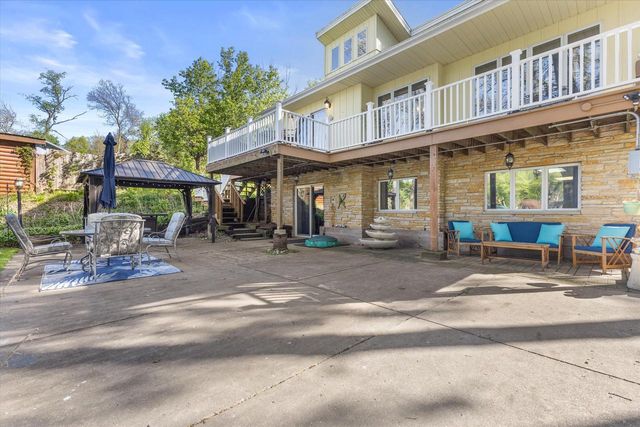S108W34703 Jacks Bay ROAD, Mukwonago, WI 53149