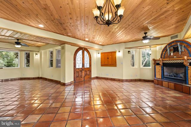 12330 POTOMAC VIEW RD, Newburg, MD 20664