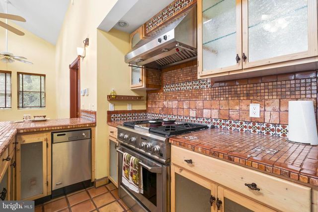 12330 POTOMAC VIEW RD, Newburg, MD 20664