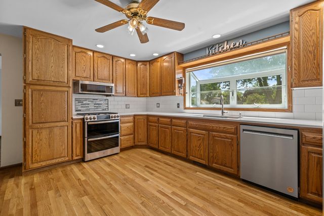 15893 Aime Lane, Wadsworth, IL 60083