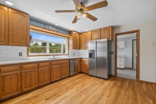 15893 Aime Lane, Wadsworth, IL 60083