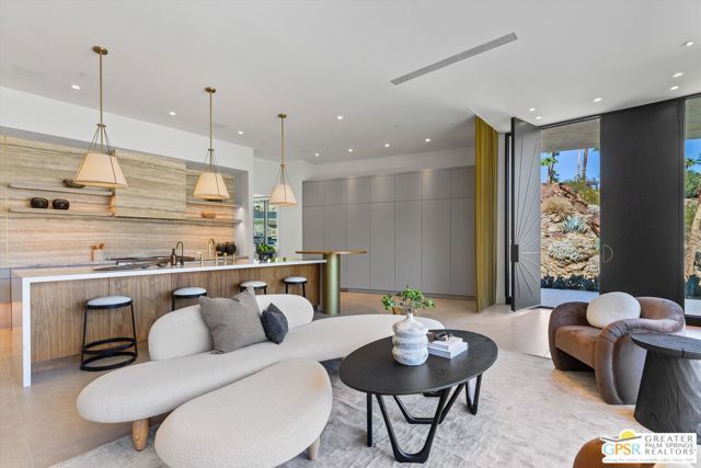 2481 Cahuilla Hills Drive, Palm Springs, CA 92264