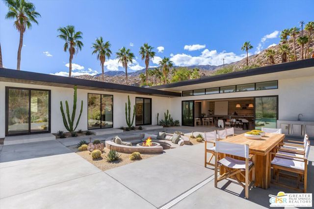 2481 Cahuilla Hills Drive, Palm Springs, CA 92264