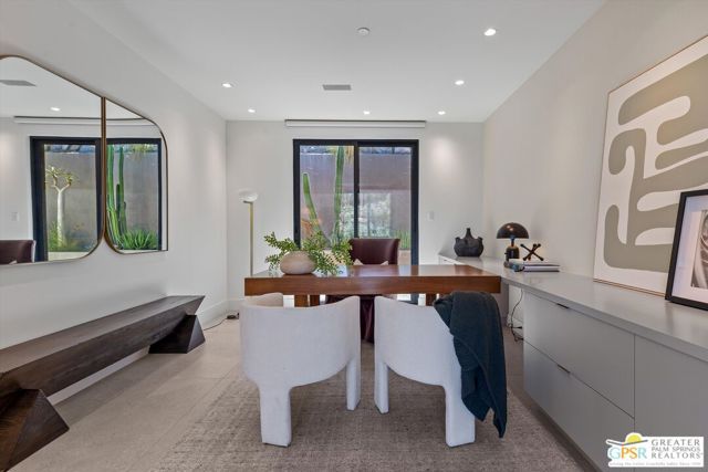 2481 Cahuilla Hills Drive, Palm Springs, CA 92264