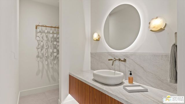 2481 Cahuilla Hills Drive, Palm Springs, CA 92264