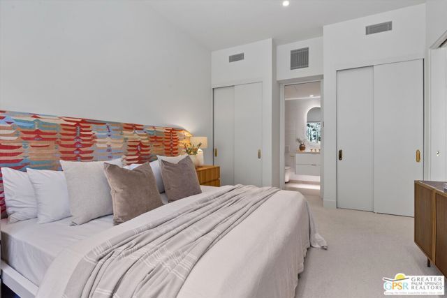 2481 Cahuilla Hills Drive, Palm Springs, CA 92264