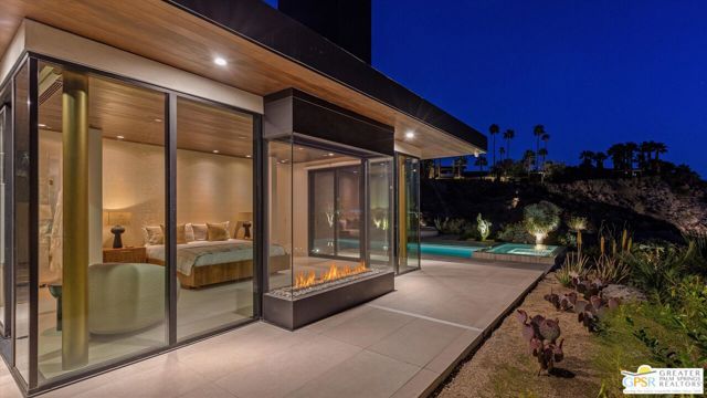 2481 Cahuilla Hills Drive, Palm Springs, CA 92264